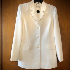 Casual Corner Annex ivory suit jacket and skirt